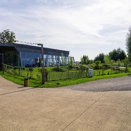 Near Tournai In A Leisure Award Park 펜션